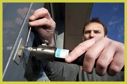 South Amboy Locksmith Service South Amboy, NJ 732-837-9256 South Amboy Locksmith Service South Amboy, NJ 732-837-9256 - 17-Emergency-Locks-Locksmith